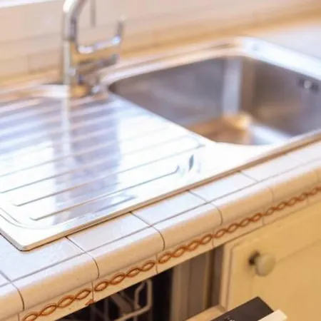 Vergel With Huge Private Pool, Jacuzzi, Bbq By Amazzzing Travel