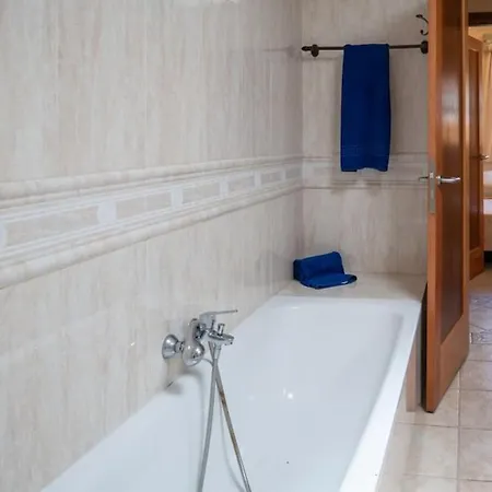 Villa Vergel- Jacuzz, Iprivate Pool & Bbq By Amazzzing Travel *