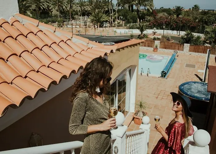 Villa Vergel With Large Private Pool Jacuzzi Bbq In Frontline Caleta De Fuste Golf By Amazzzing Travel 빌라 *