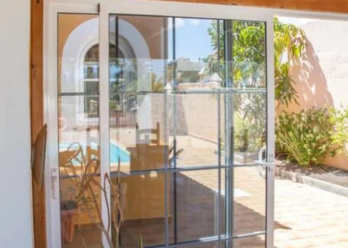 빌라 Villa Vergel With Large Private Pool Jacuzzi Bbq In Frontline Caleta De Fuste Golf By Amazzzing Travel *