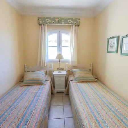 Vergel With Huge Private Pool, Jacuzzi, Sauna & Bbq By Amazzzing Travel Калета-де-Фусте