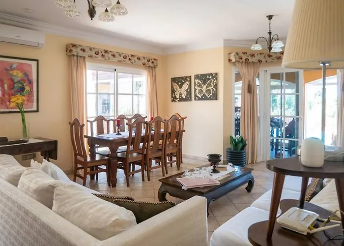 Villa Vergel With Large Private Pool Jacuzzi Bbq In Frontline Caleta De Fuste Golf By Amazzzing Travel La Guirra