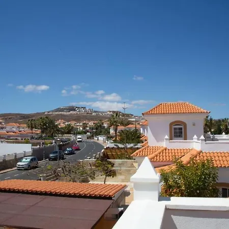 Villa Villa Vergel With Large Private Pool Jacuzzi Bbq In Frontline Caleta De Fuste Golf By Amazzzing Travel La Guirra